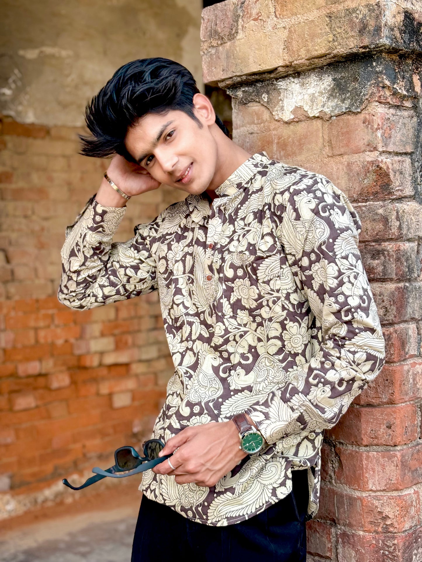 Kalamkari Printed Short Kurta for Men (BLACK)