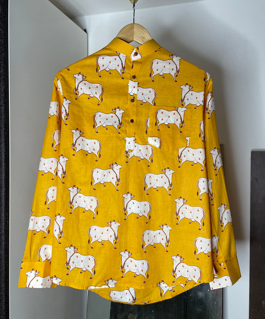 Pichwai Printed Pure Cotton Short Kurta for Men (YELLOW)