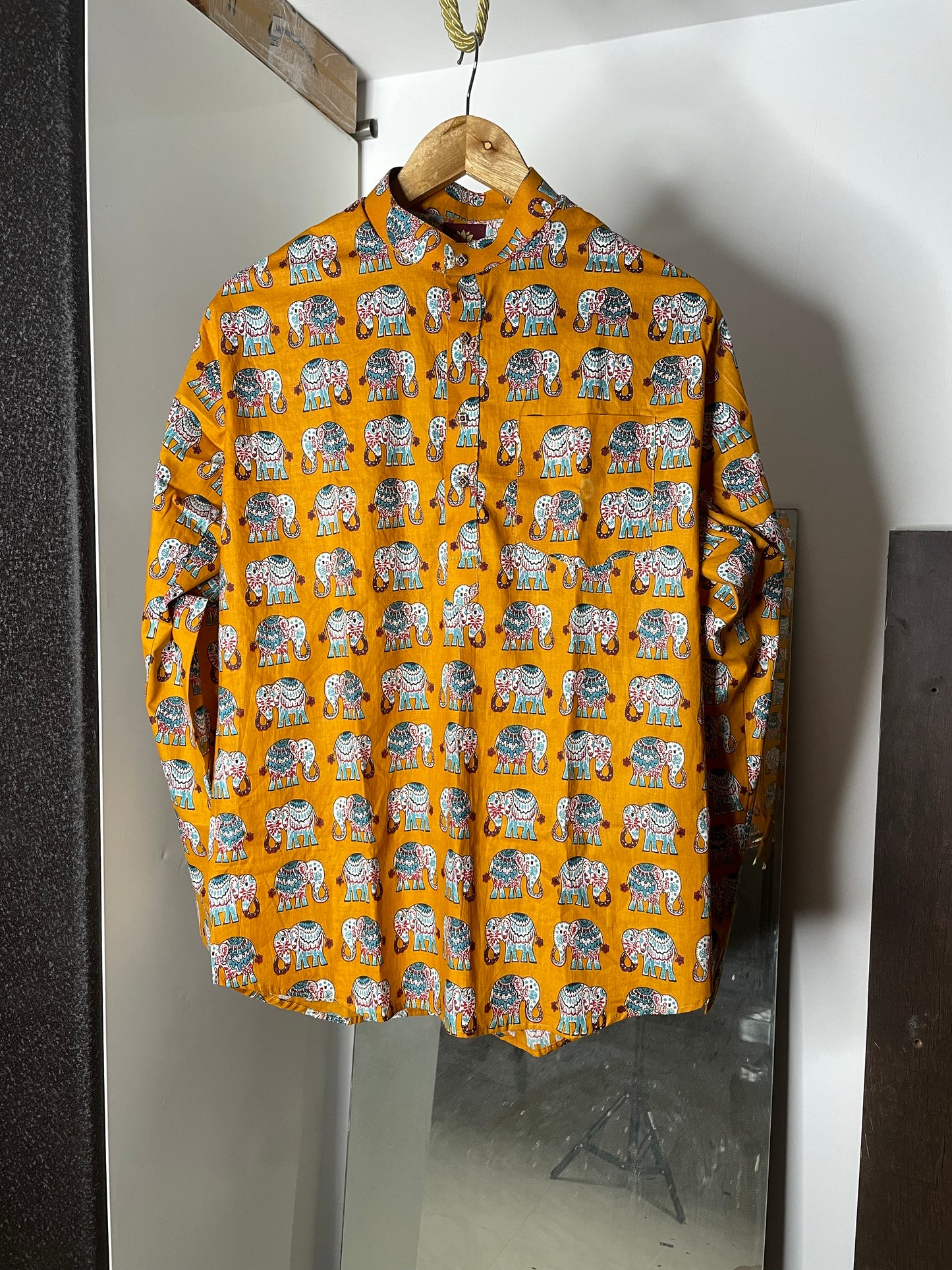 Sanganeri Printed Short Kurta for Men (MUSTURD HATHI MOTIF)